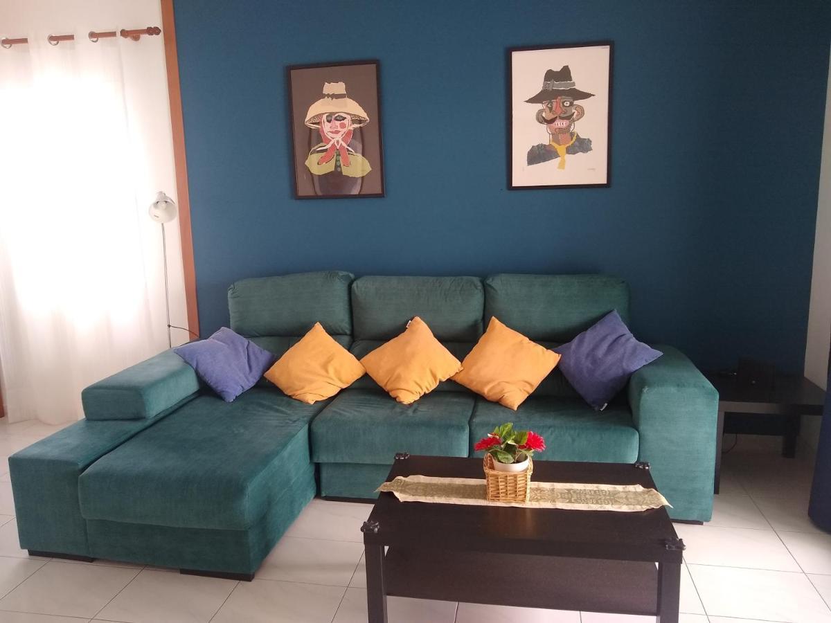 Orzola Beach Luaran gambar
