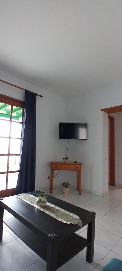 Orzola Beach Luaran gambar